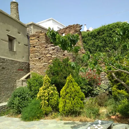 Cyclades Olive Museum's 3* Pitrofos