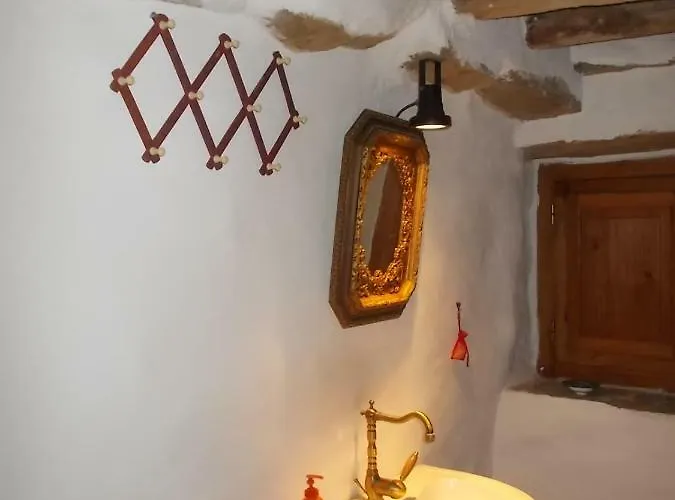 Cyclades Olive Museum's 3*